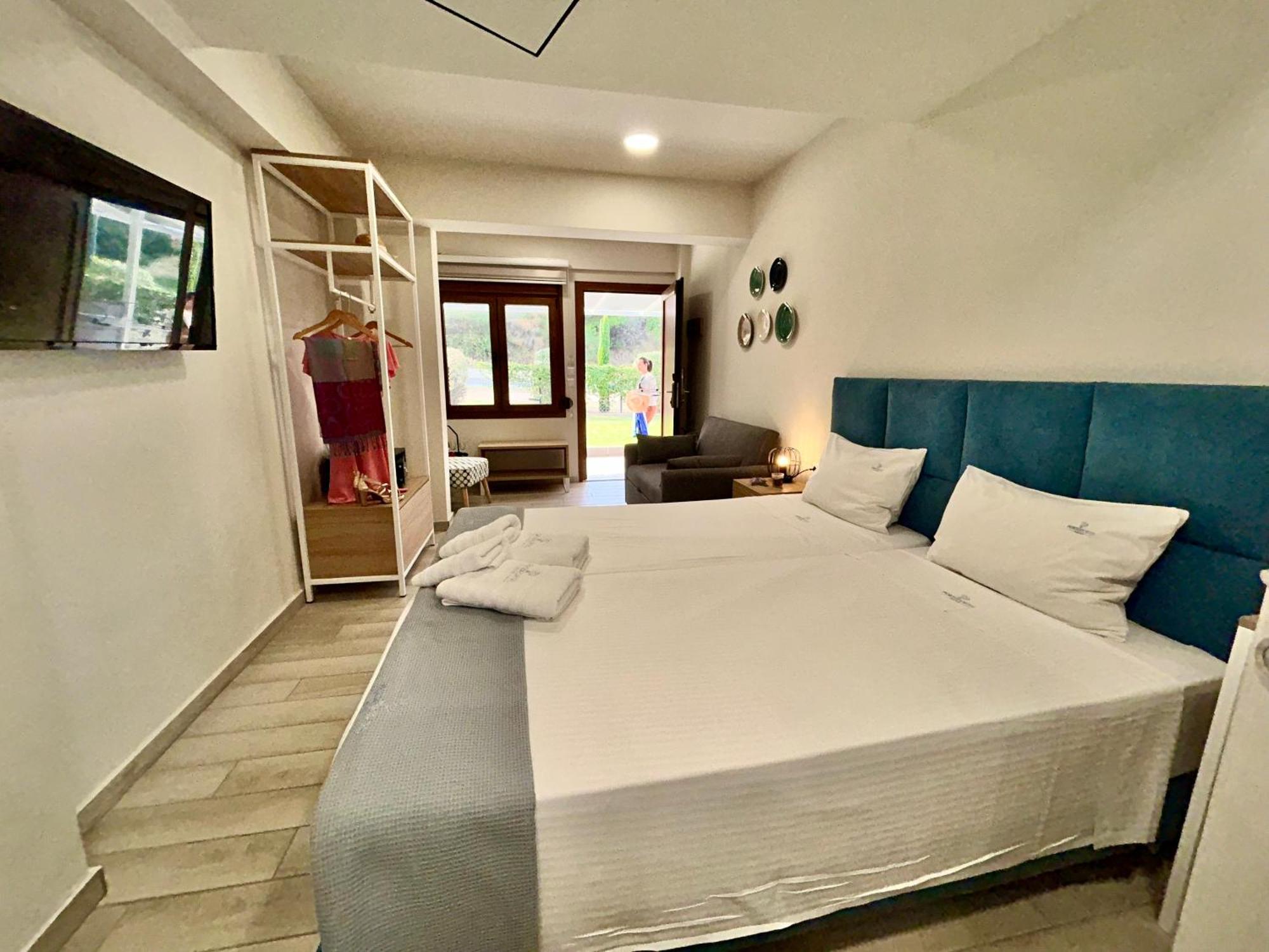 נאה פוטידאה Porto Portes Suites מראה חיצוני תמונה