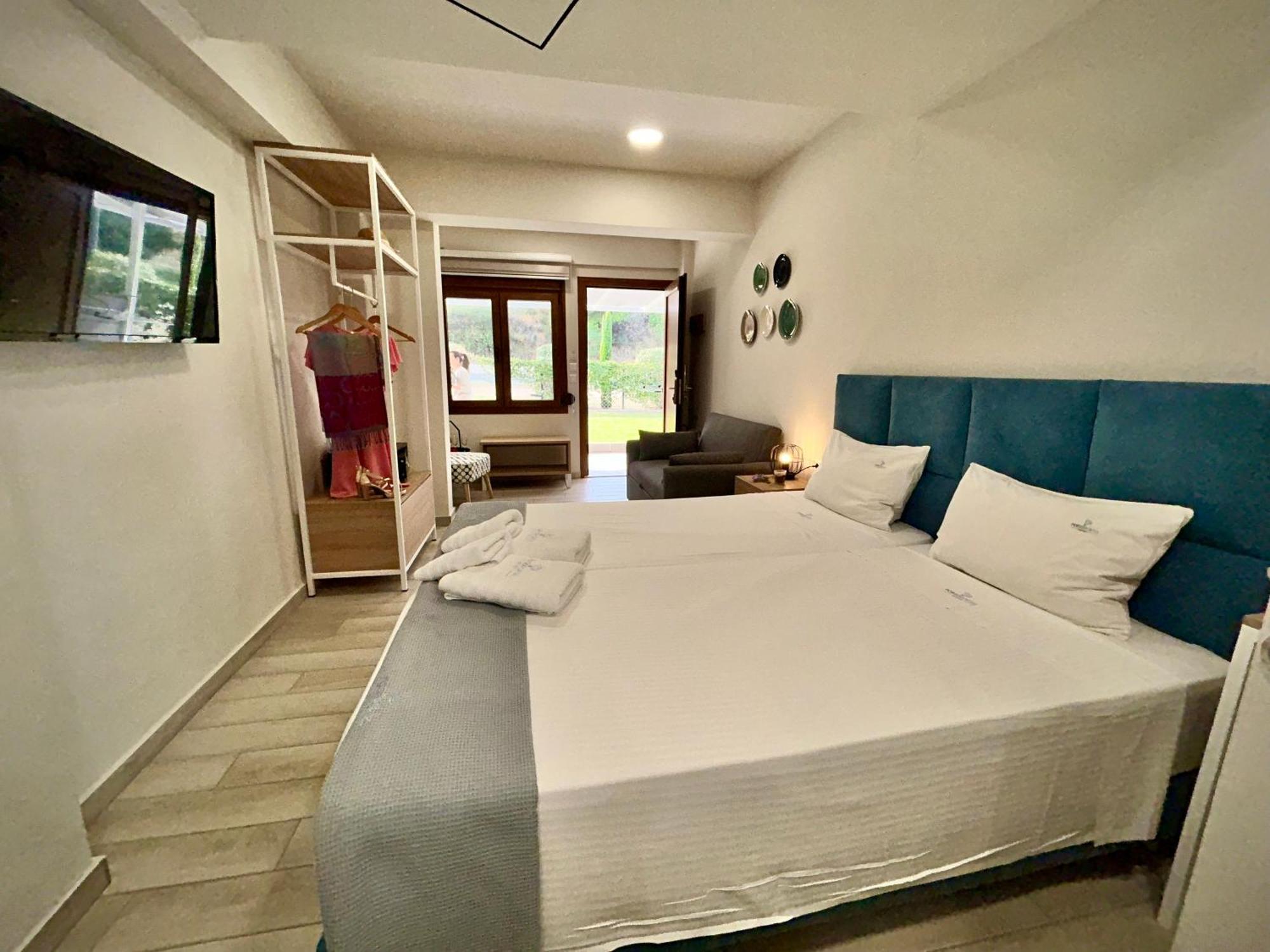 נאה פוטידאה Porto Portes Suites מראה חיצוני תמונה