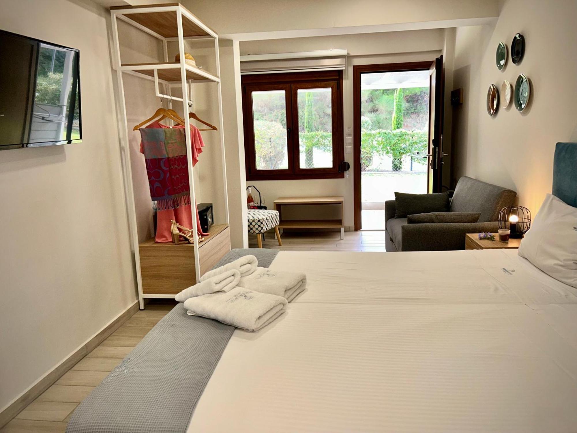 נאה פוטידאה Porto Portes Suites מראה חיצוני תמונה